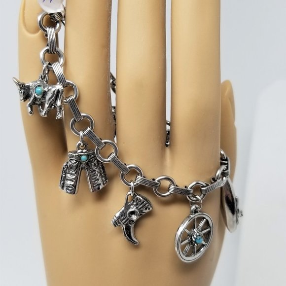 Jewelry - Western Theme Charm Bracelet in Silver